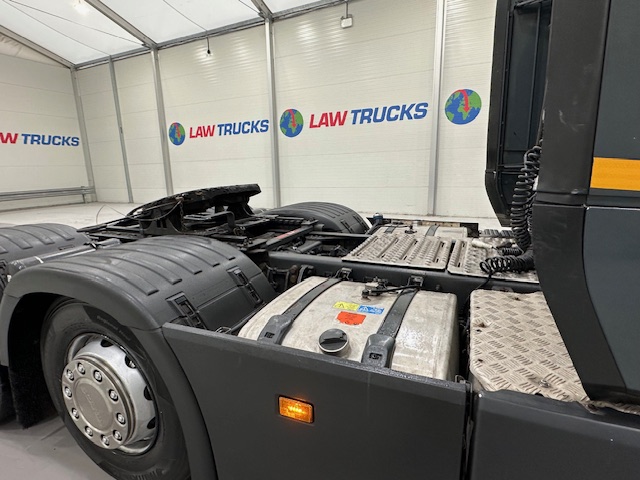 Scania R450 6×2 Midlift Highline Tractor Unit