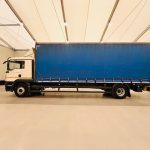 MAN TGM 18.250 Sleeper Cab Curtainsider - thumbnail