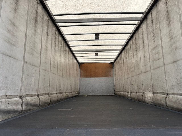 DAF CF 330 6×2 Rear Lift Sleeper Cab Curtainsider