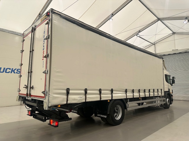 Scania P230 4×2 Sleeper Cab Curtainsider Manual