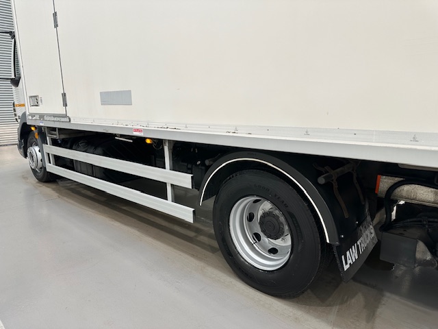 DAF  LF55 220 Day Cab Fridge Box
