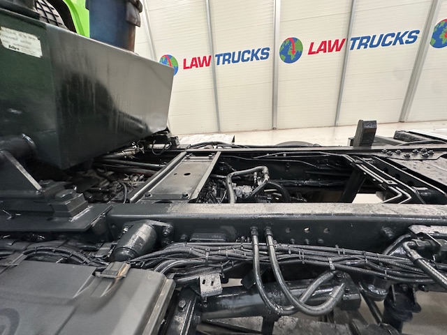 DAF CF 370 8×4 Day Cab Tipper Manual