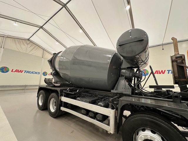 Hino 700 3241 8×4 Cement Mixer