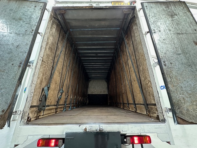 Scania P94 230 Sleeper Cab Curtainsider