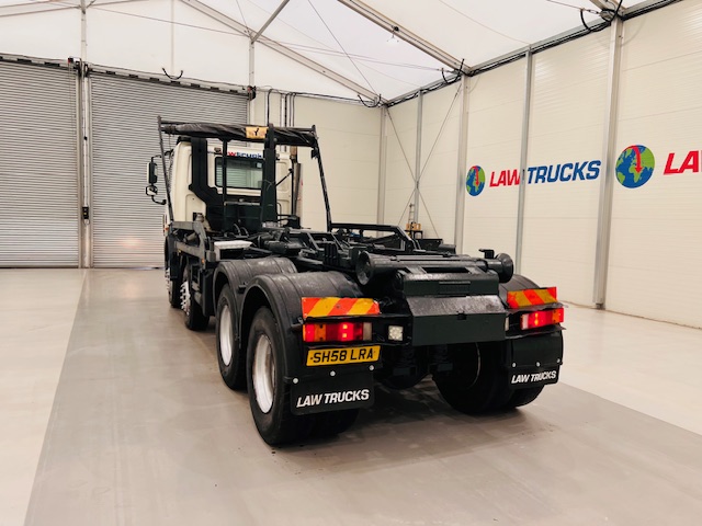 DAF CF85 360 8×4 Day Cab Hookloader Manual