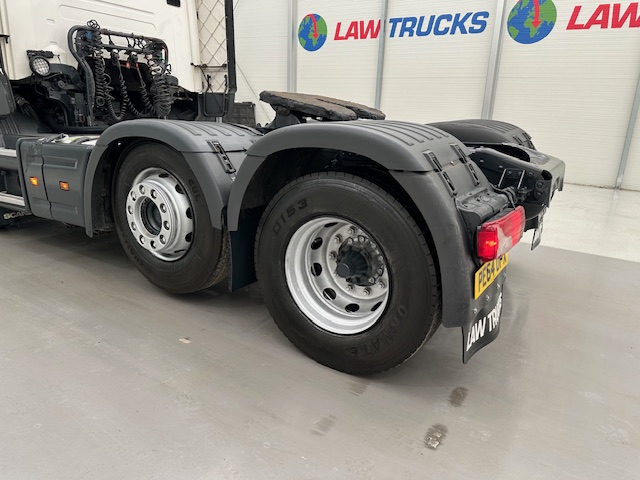 Scania R450 6×2 Midlift Highline Tractor Unit
