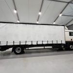 MAN TGM 18.250 4×2 Sleeper Cab Curtainsider - thumbnail