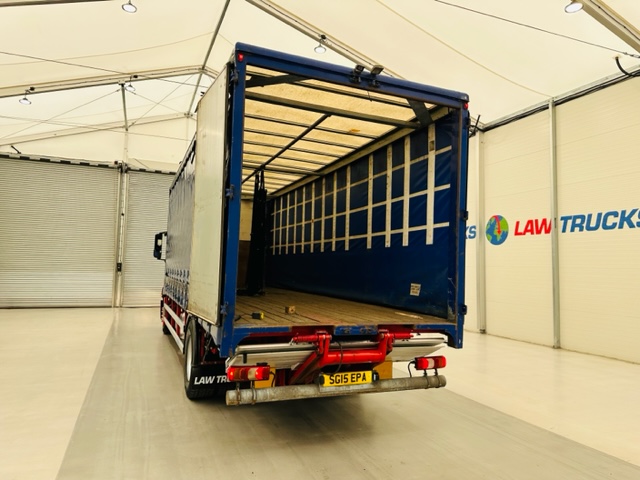 Mercedes Actros 1824 Day Cab Curtainsider