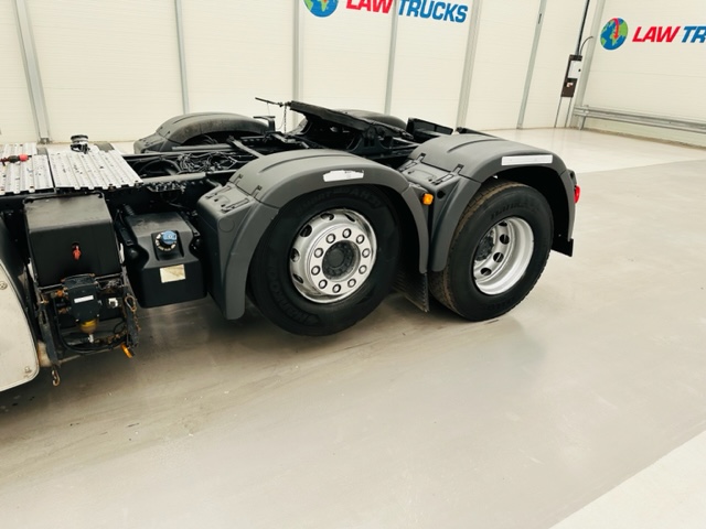 MAN TGX 26.440 6×2 Midlift Tractor Unit