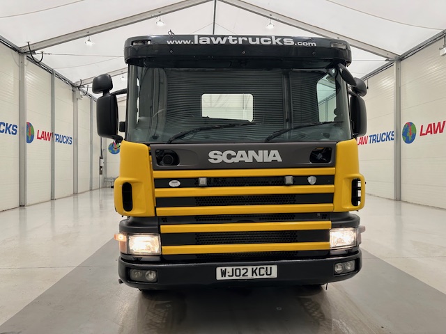 Scania 114 340 6×2 Rear Lift Day Cab Beavertail