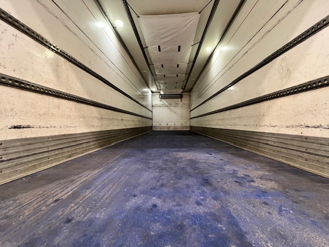 Scania P250 4×2 Sleeper Cab Fridge Box