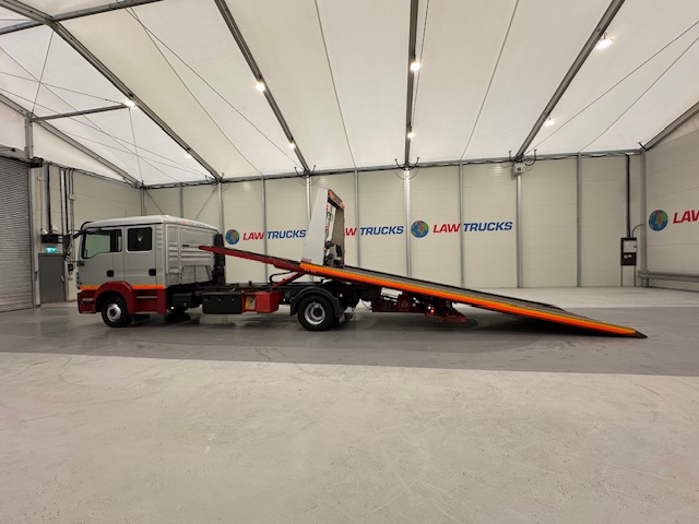 MAN TGL 12.220 Crew Cab Tilt and Slide