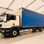 MAN TGM 18.250 Sleeper Cab Curtainsider - thumbnail