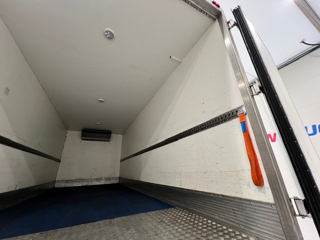DAF CF 260 4×2 Day Cab Fridge Box
