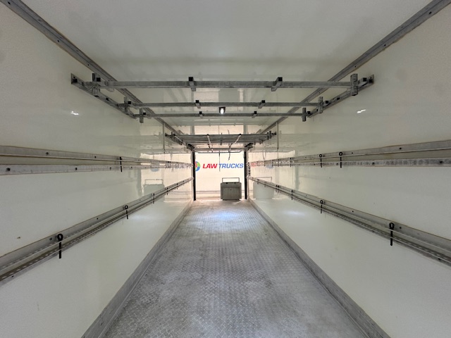 MAN TGS 26.360 6×2 Sleeper Cab Insulated Box Van