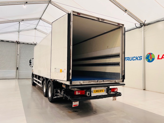DAF CF 330 6×2 Rear Lift Fridge Box