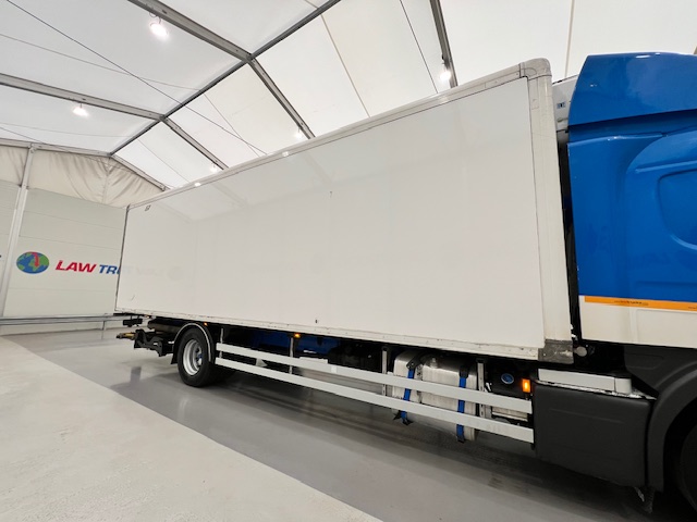 Scania P250 4×2 Sleeper Cab Fridge Box
