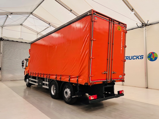 DAF CF75 310 6×2 Rear Lift Day Cab Curtainsider