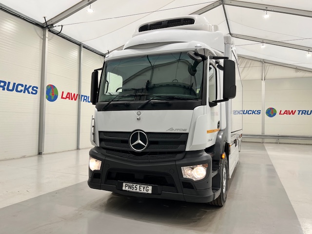 Mercedes Antos 2540 6×2 Rear Lift Day Cab Fridge Box
