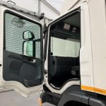 Scania P280 6×2 Rear Lift Day Cab Fridge Box - thumbnail