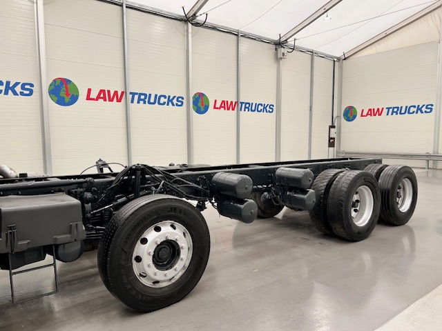 Scania P400 8×4 Day Cab Chassis