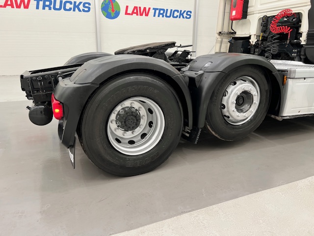 DAF XF 460 6×2 Midlift Tractor Unit