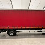 DAF CF 310 Sleeper Cab Curtainsider - thumbnail