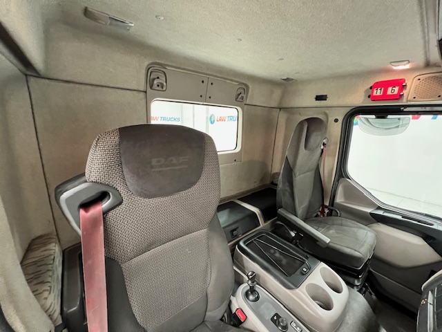DAF LF 260 4×2 Rest Cab Tractor Unit