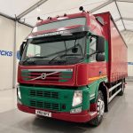 Volvo FM 450 6×2 Sleeper Cab Curtainsider - thumbnail