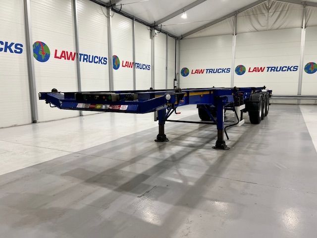 Dennison Tri Axle Sliding Skeletal Trailer BPW