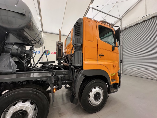 Hino 700 3241 8×4 Cement Mixer