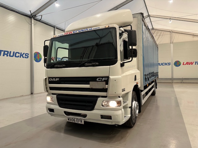 DAF CF65 220 Sleeper Cab Curtainsider Manual