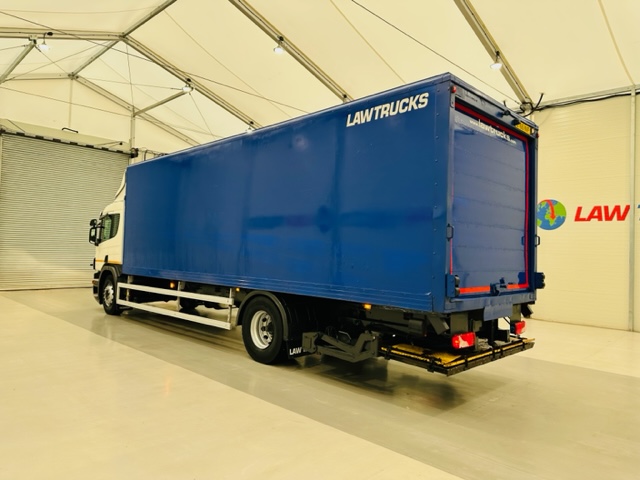 Scania P250 4×2 Sleeper Cab Box Van Manual