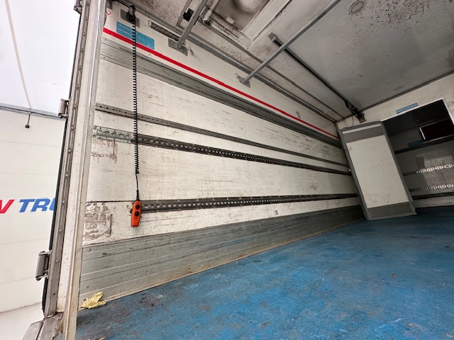 Mercedes Axor 1824 Day Cab Box Van