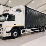 Volvo FM9 260 10 Tyre Sleeper Cab Curtainsider - thumbnail