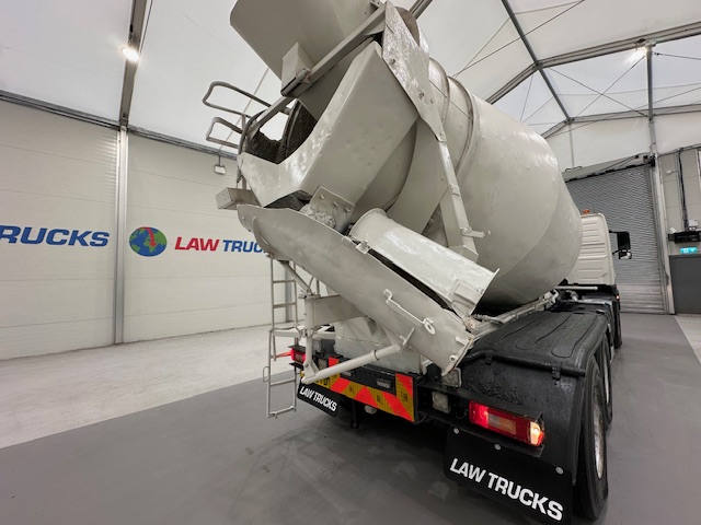 Volvo FM 330 6×4 Day Cab Cement Mixer