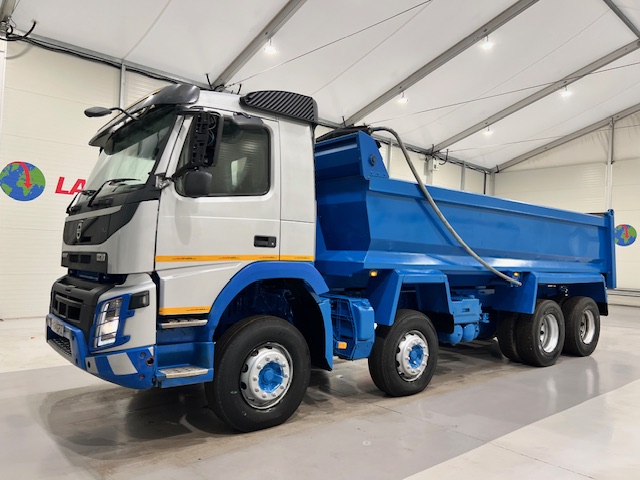 Volvo FMX 410 8×4 Day Cab Steel Tipper