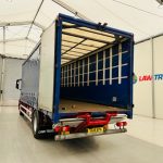 Mercedes Actros 1824 Day Cab Curtainsider - thumbnail