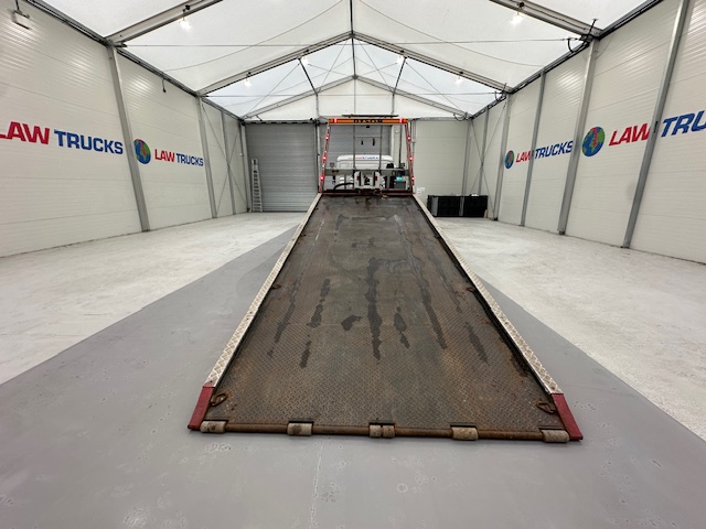 MAN TGL 12.220 Crew Cab Tilt and Slide