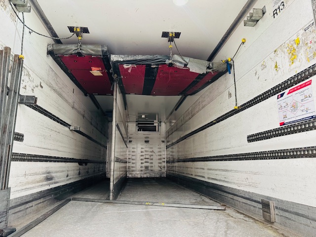 DAF CF 290 6×2 Rear Steer Fridge Box