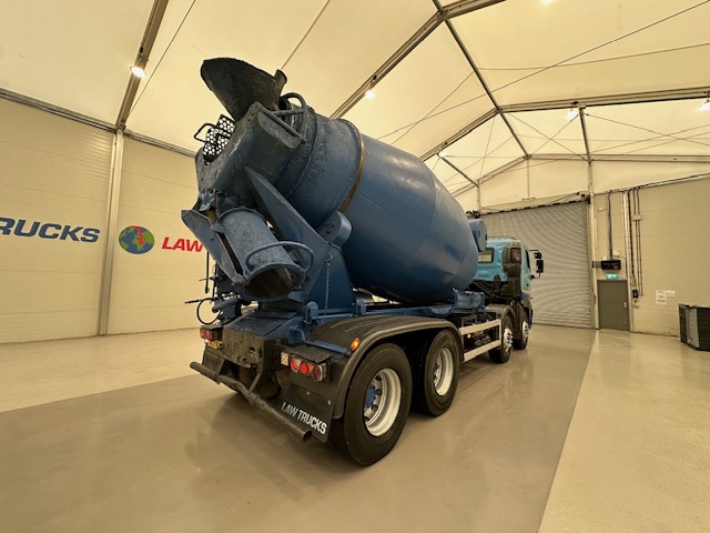 Hino 700 4123 8×4 Cement Mixer