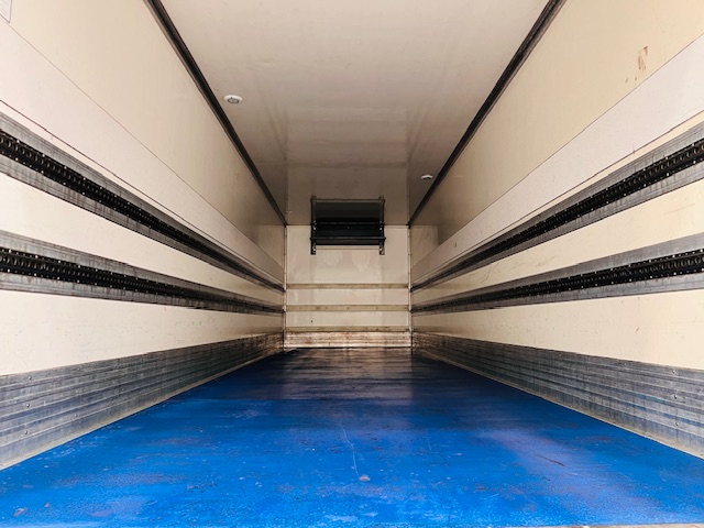 DAF CF 330 6×2 Rear Lift Fridge Box