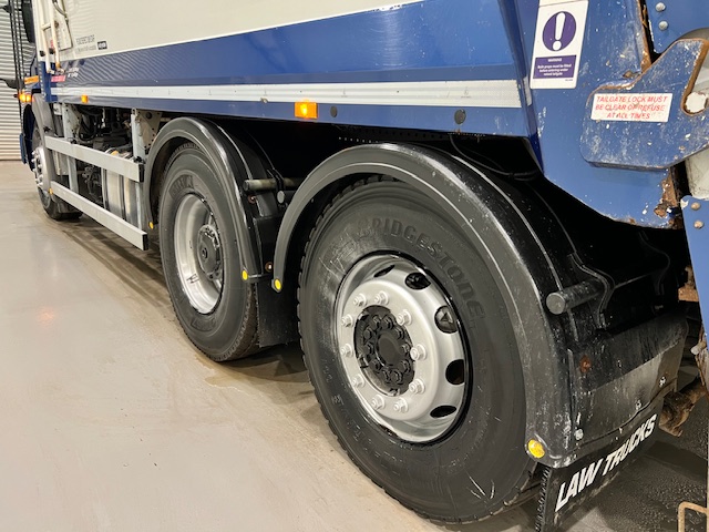 Mercedes Econic 2630 6×2 Refuse Bin Lorry