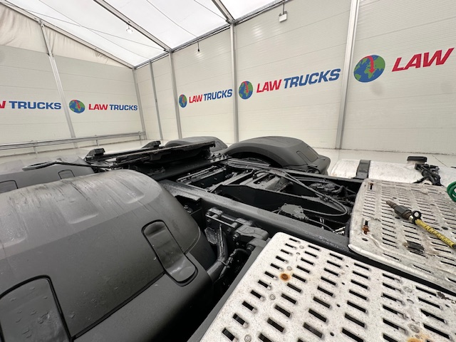 DAF CF 460 6×2 Midlift Tractor Unit