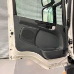 Scania P280 6×2 Rear Lift Day Cab Fridge Box - thumbnail