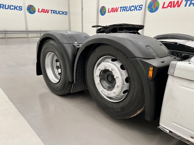 DAF XF 460 6×2 Midlift Tractor Unit