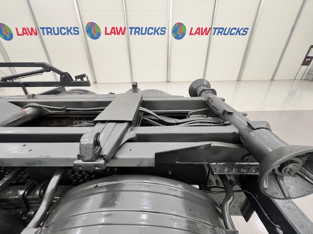Scania G410 8×4 Rest Cab Hookloader Drawbar