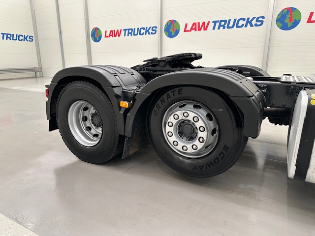 Volvo FH 500 6×2 Midlift Tractor Unit
