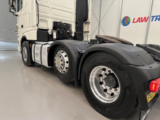 DAF XF 530 6×2 Midlift Tractor Unit