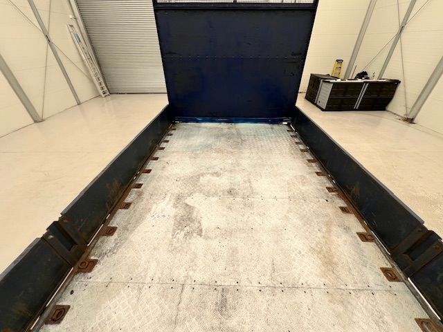 Scania P320 6×2 10 Tyre Sleeper Cab Dropside